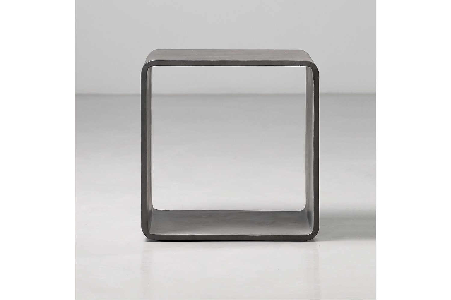 Zita Side Table - Dark Grey | Cielo