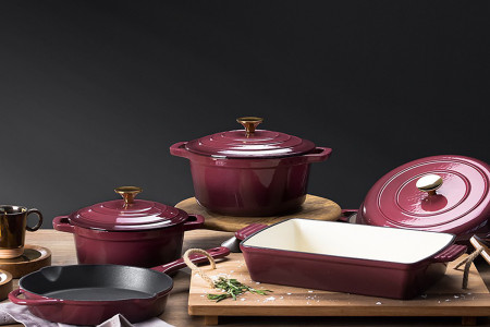 https://www.cielo.co.za/74232-medium_default/nouvelle-cast-iron-8-piece-set-plum.jpg